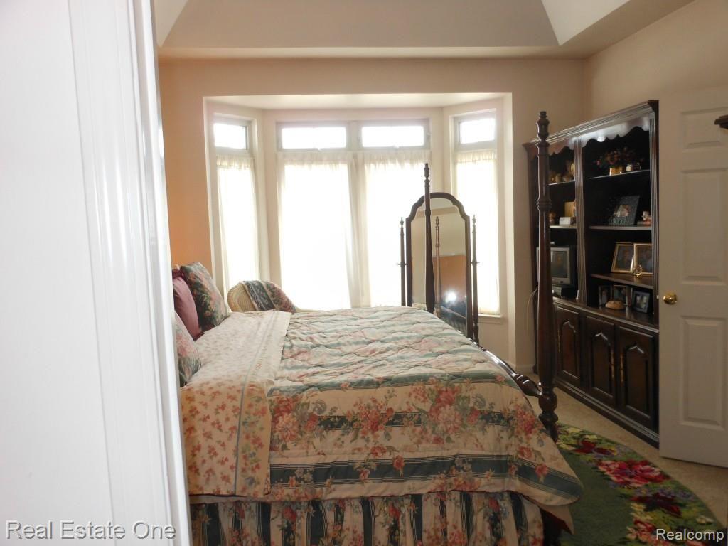 9570 Crown Ridge Road White Lake, MI 48386 - Photo 16 of 30 DSCN1699.jpg