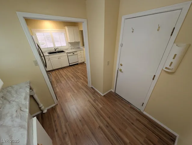 $1,900 | 2737 Tumble Brook Drive, Las Vegas, NV 89134