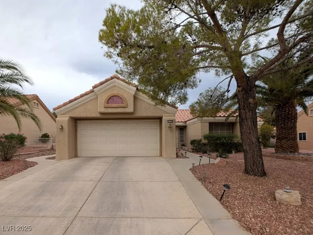 $1,900 | 2737 Tumble Brook Drive, Las Vegas, NV 89134