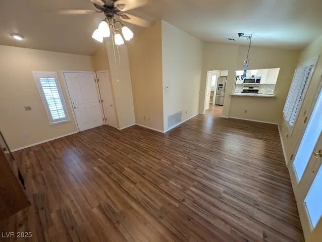 $1,900 | 2737 Tumble Brook Drive, Las Vegas, NV 89134