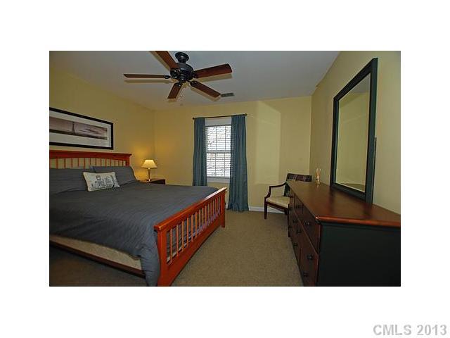 3032 Mountainbrook Road Charlotte, NC 28210 - Photo 12 of 16