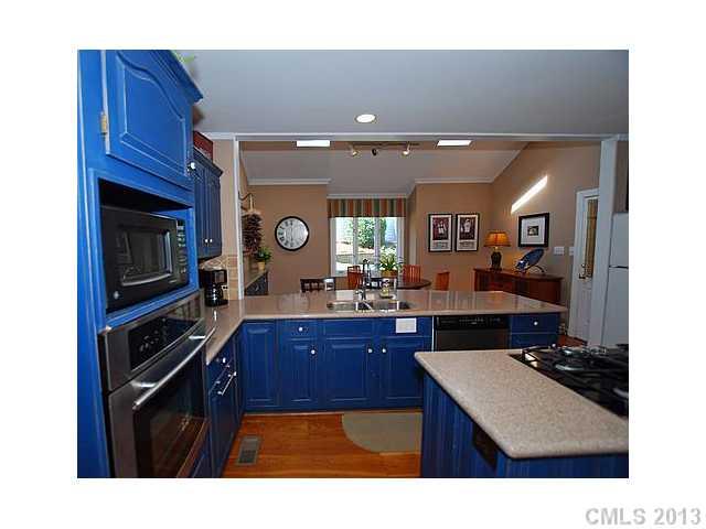 3032 Mountainbrook Road Charlotte, NC 28210 - Photo 6 of 16