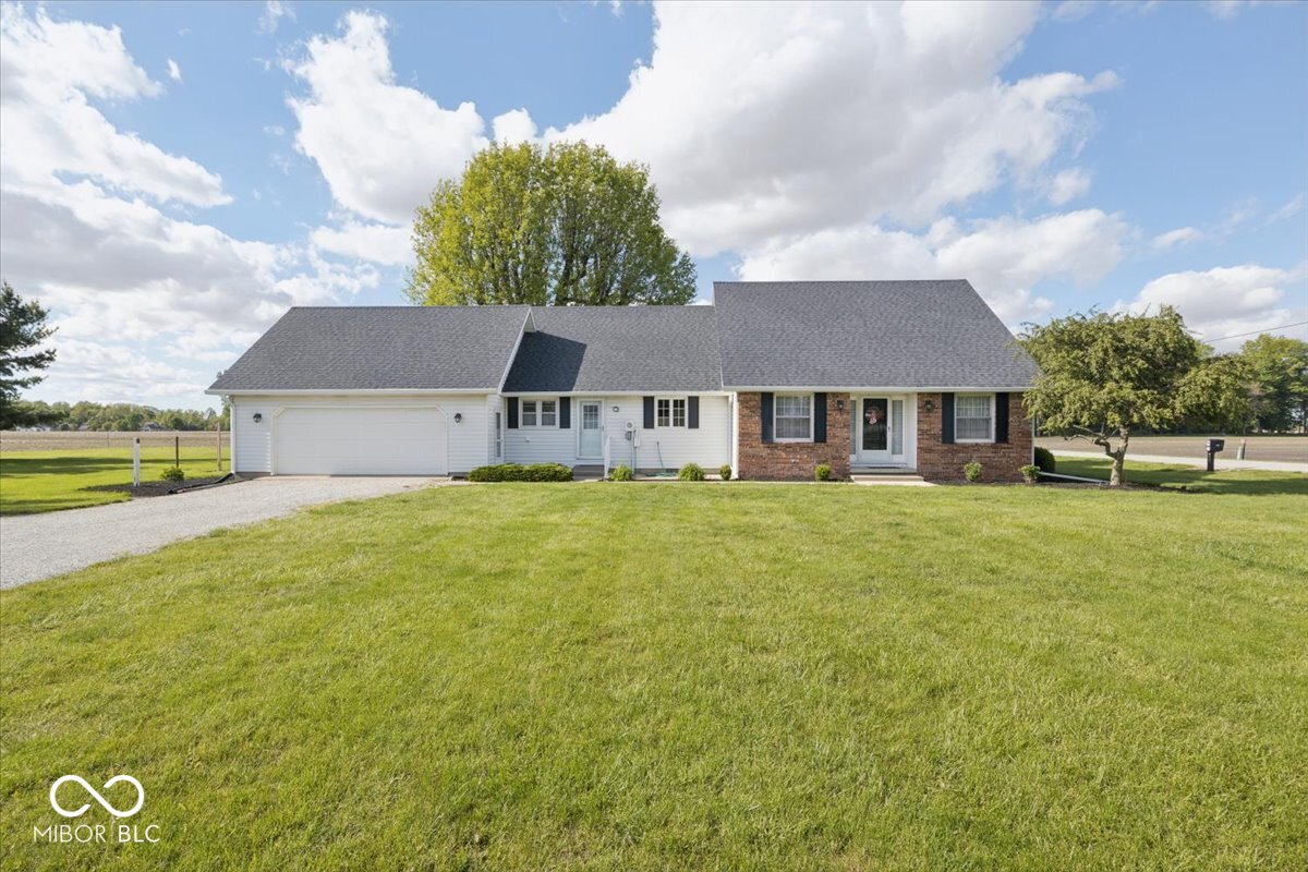 3287 County Rd S 800 East Kokomo, IN 46902 - Photo 2 of 49