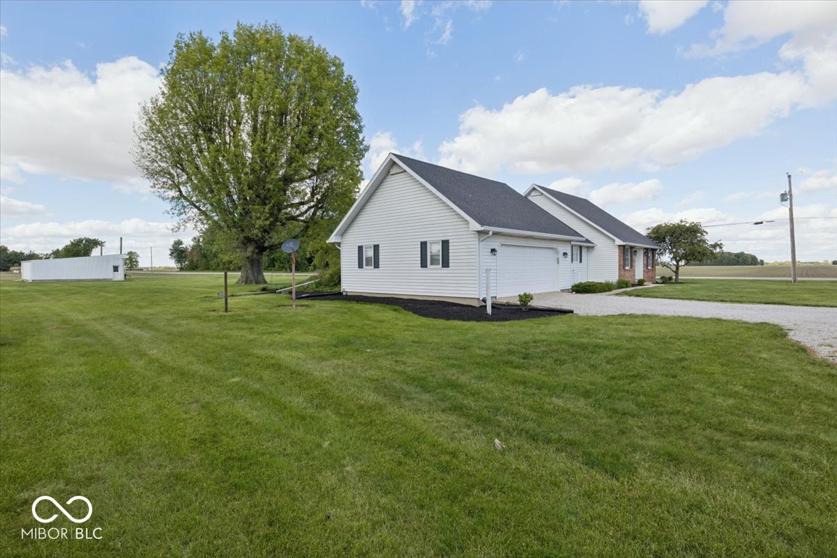 3287 County Rd S 800 East Kokomo, IN 46902 - Photo 3 of 49