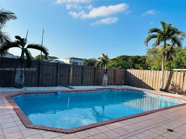 $3,800 | 9752 Southwest 145th Place, Unit 9752, Miami, FL 33186