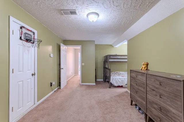 $470,000 | 915 Cliffview Road, Bolivar, TN 38008