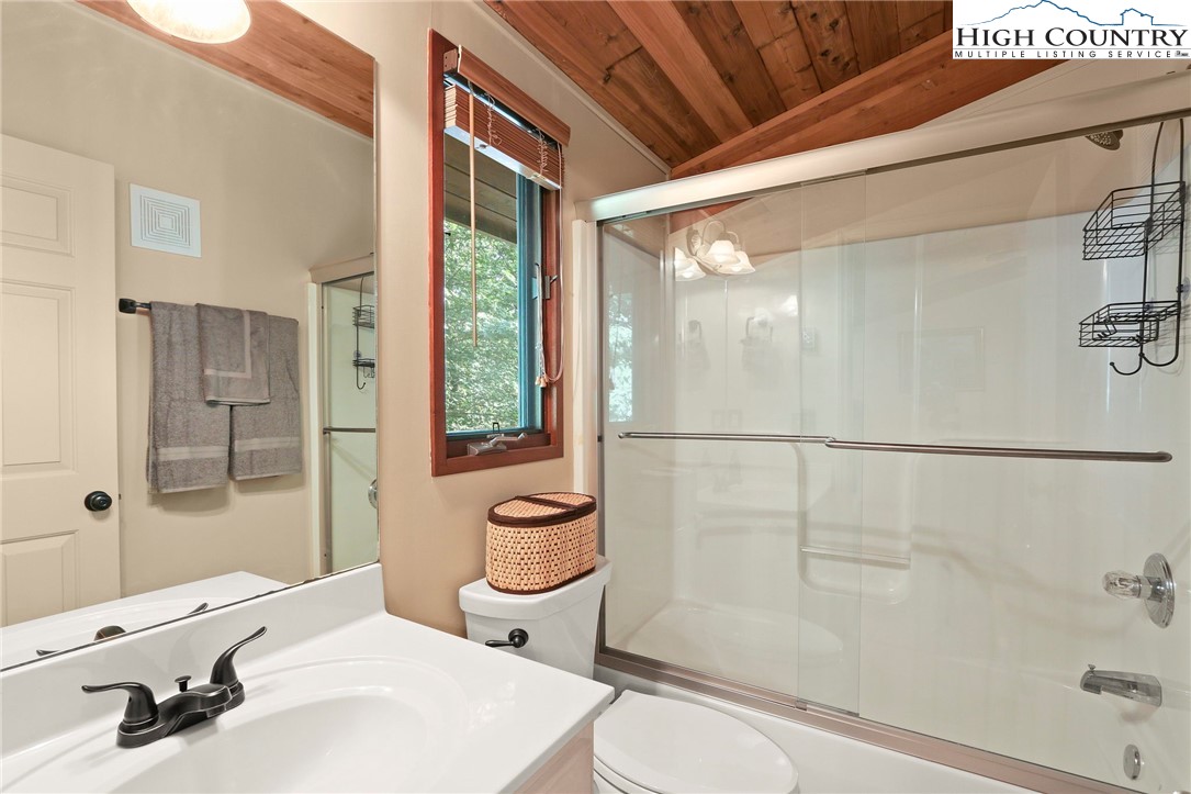 202 Upper Grouse Ridge Road Beech Mountain, NC 28604 - Photo 22 of 41