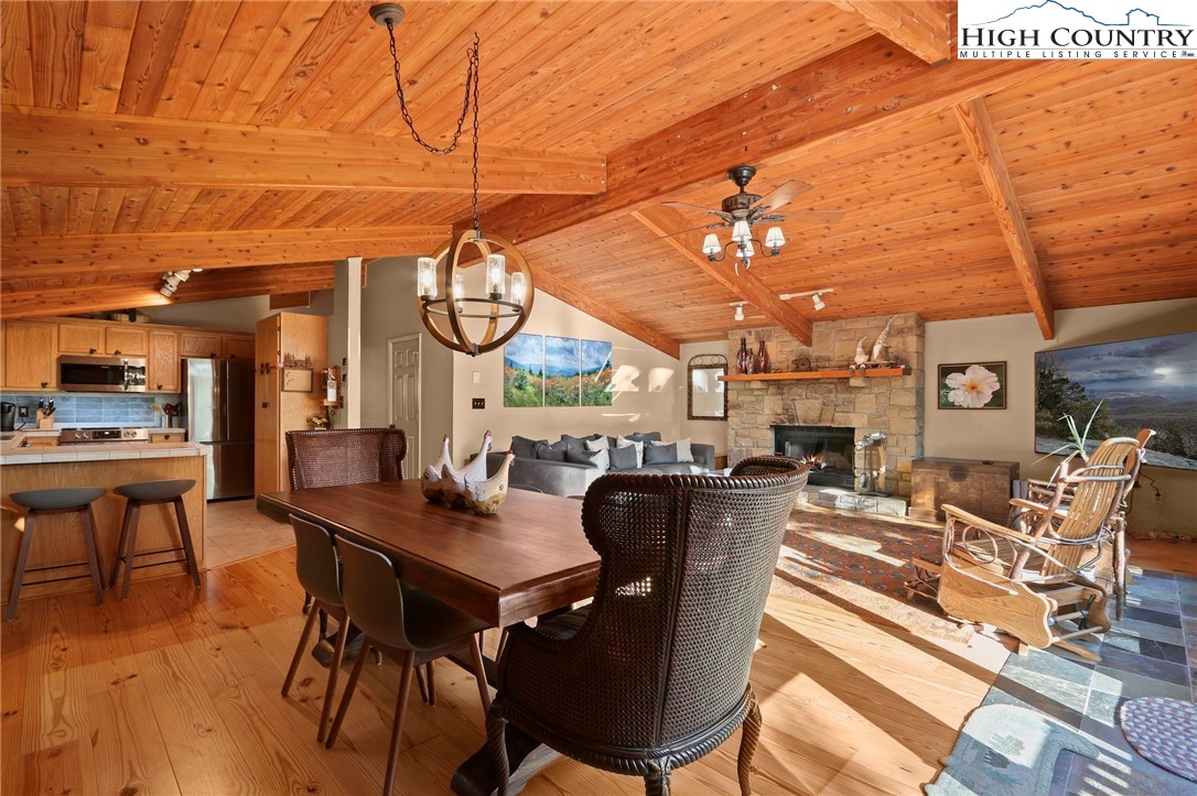 202 Upper Grouse Ridge Road Beech Mountain, NC 28604 - Photo 5 of 41