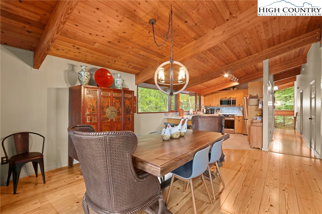 202 Upper Grouse Ridge Road Beech Mountain, NC 28604 - Photo 8 of 41