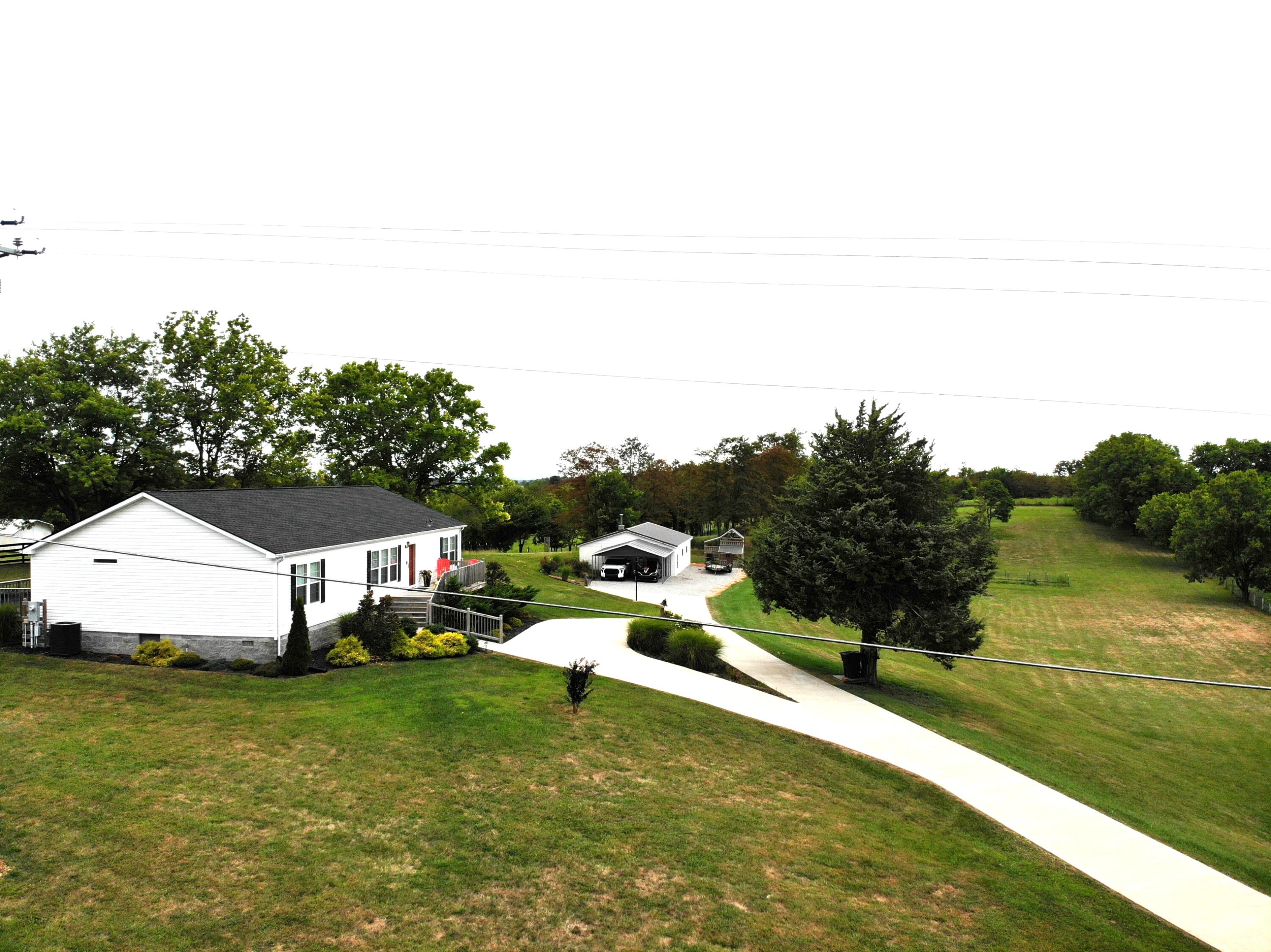 1367 Richmond Rd Loop 1 Lancaster, KY 40444 - Photo 4 of 45 11