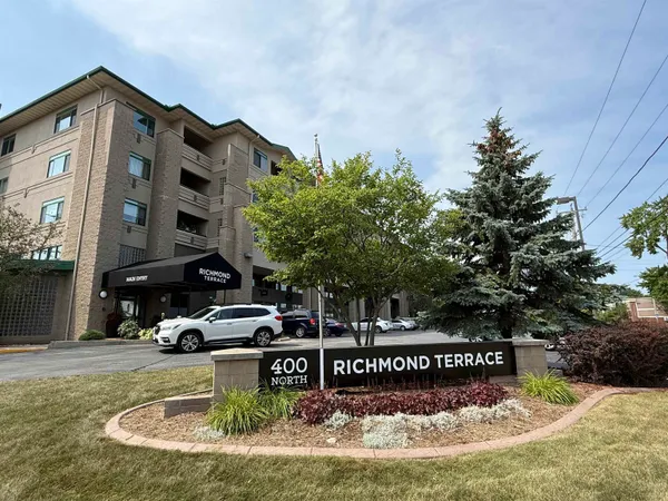 $309,900 | 400 North Richmond Street, Unit 417, Appleton, WI 54911