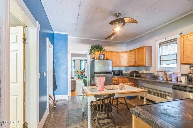 $145,000 | 477 9th Avenue, Troy, NY 12182