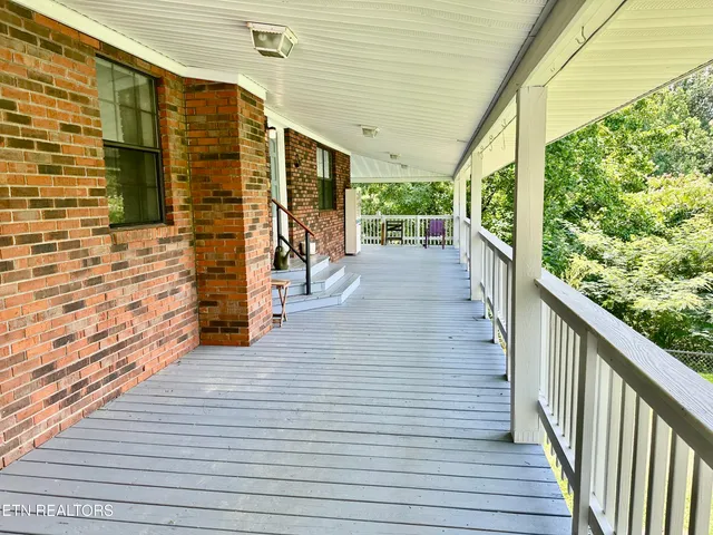 $690,000 | 2531 Highland Park Drive, Pigeon Forge, TN 37863