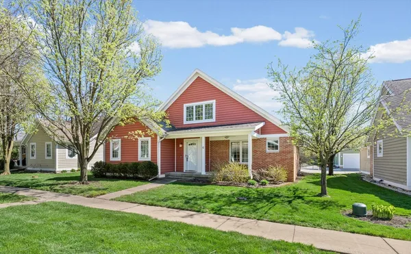 $339,000 | 6 Hedgerow Court, Unit 6, Monticello, IL 61856