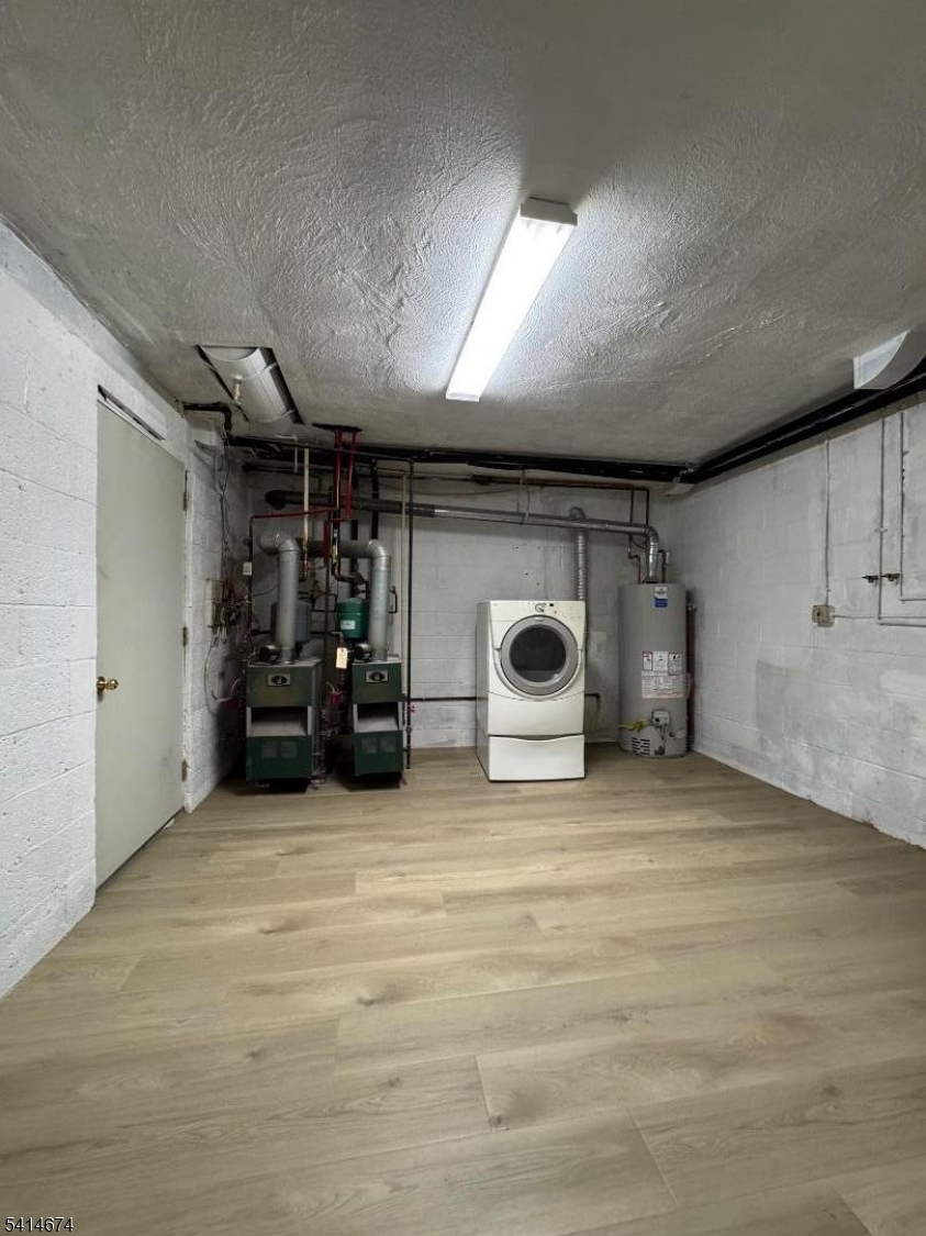 639 Oakdene Avenue Ridgefield, NJ 07657 - Photo 16 of 20