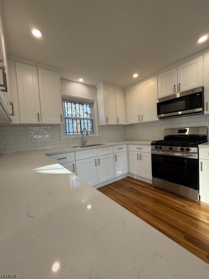 639 Oakdene Avenue Ridgefield, NJ 07657 - Photo 6 of 20