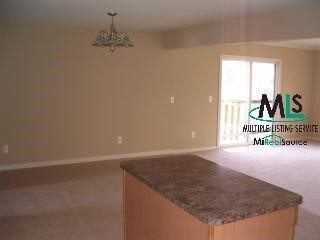 1448 Milverton Road Troy, MI 48083 - Photo 6 of 8 703039-5.JPG