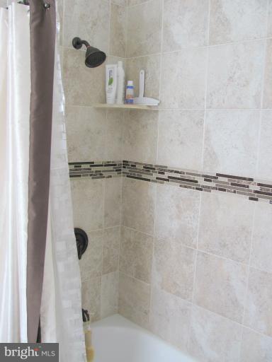 10521 Patuxent Ridge Way Laurel, MD 20723 - Photo 6 of 30 Bath (Master)