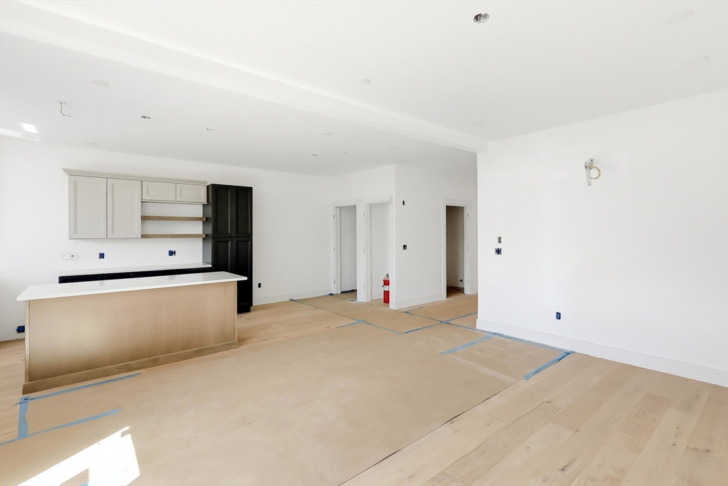 5 Elizabeth Lane, Unit 5 Paxton, MA 01612 - Photo 8 of 26 a view of an empty room