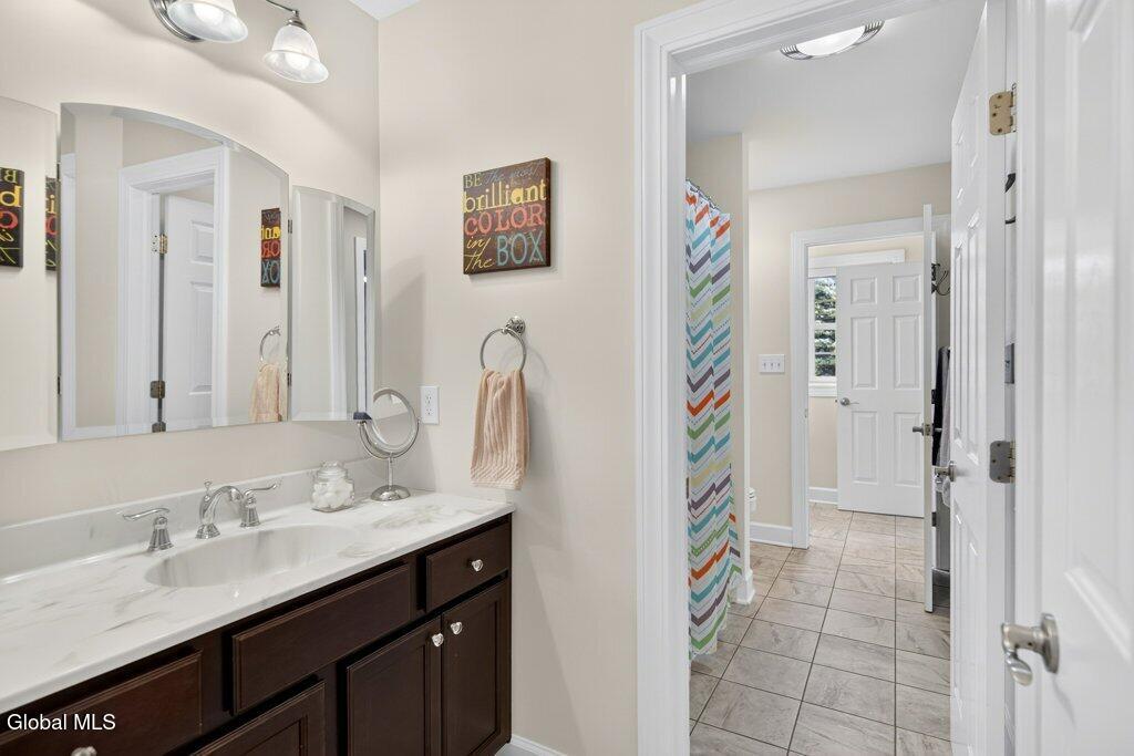 13 Peacham Road Colonie, NY 12189 - Photo 31 of 45 032-DSC01221_m