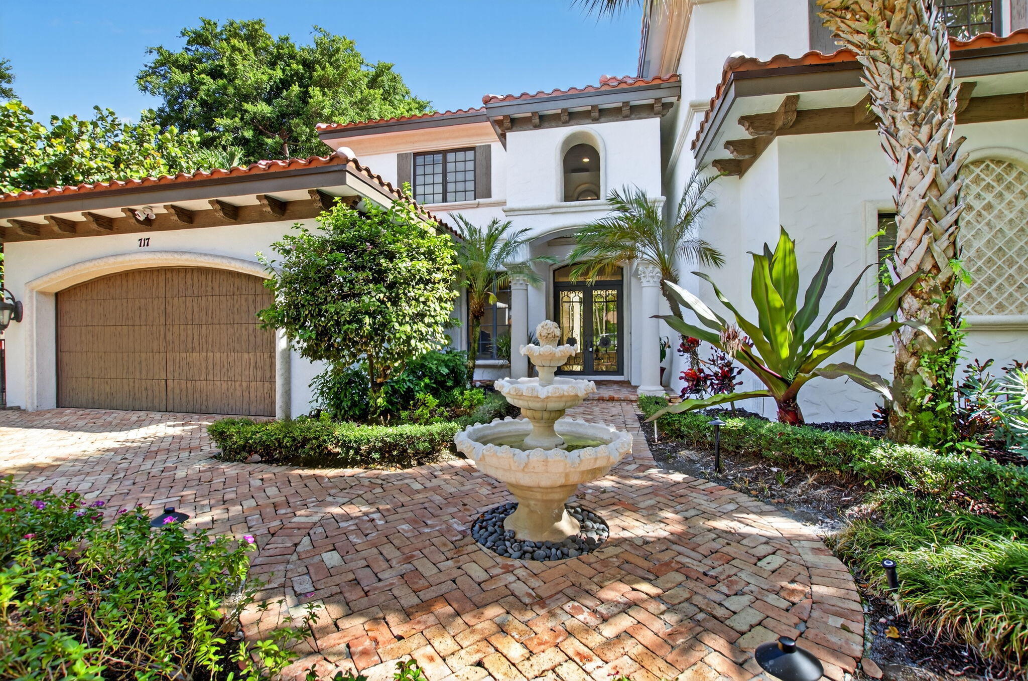 717 Northwest 4th Street Boca Raton, FL 33486 - Photo 1 of 31 4-web-or-mls-DSC_0018