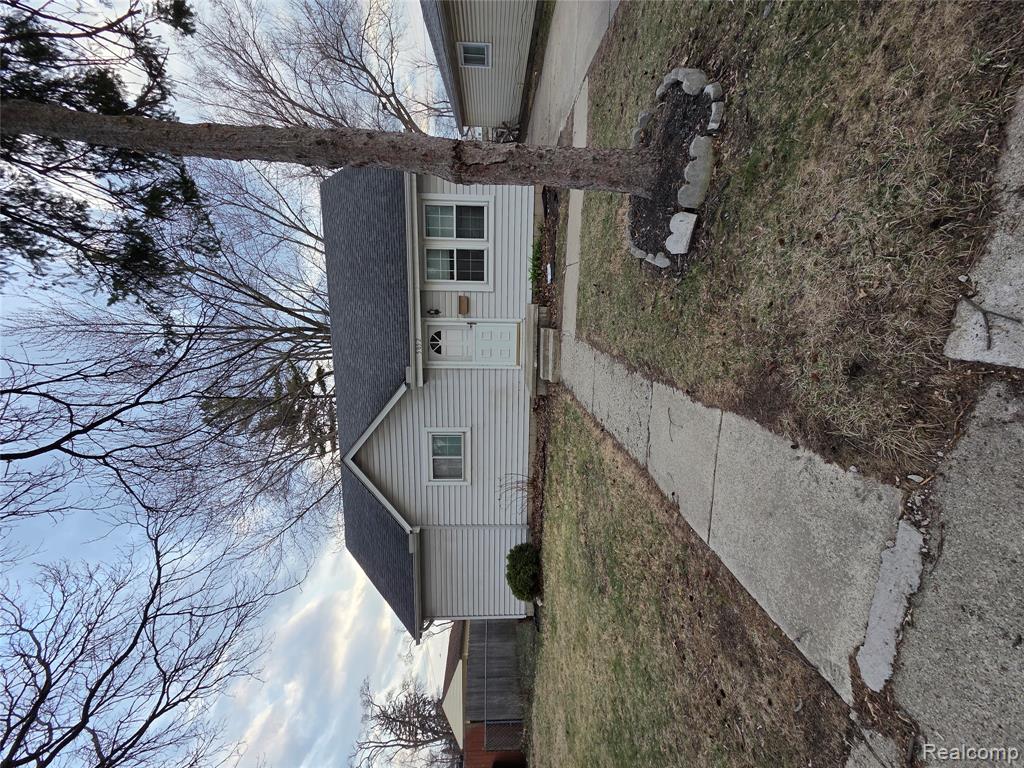 5852 Beech Daly Road Taylor, MI 48180 - Photo 1 of 12