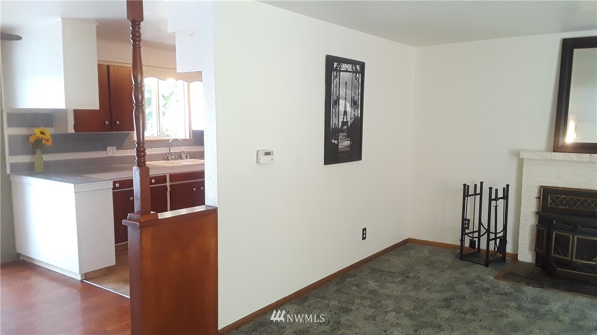 5717 Highland Road Everett, WA 98203 - Photo 7 of 23