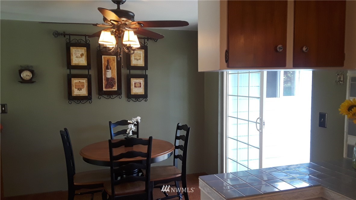 5717 Highland Road Everett, WA 98203 - Photo 9 of 23