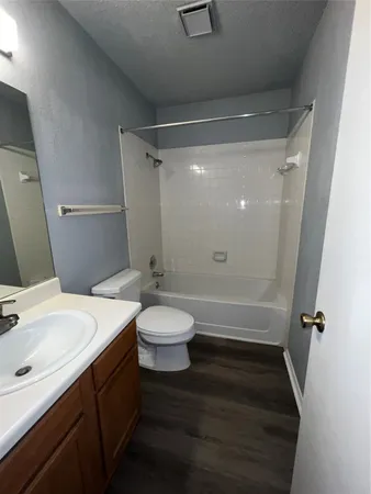 $1,500 | 617 Greenlawn Boulevard, Round Rock, TX 78664