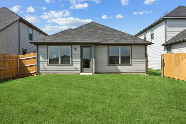$239,900 | 332 Bendecido Loop, Elgin, TX 78621