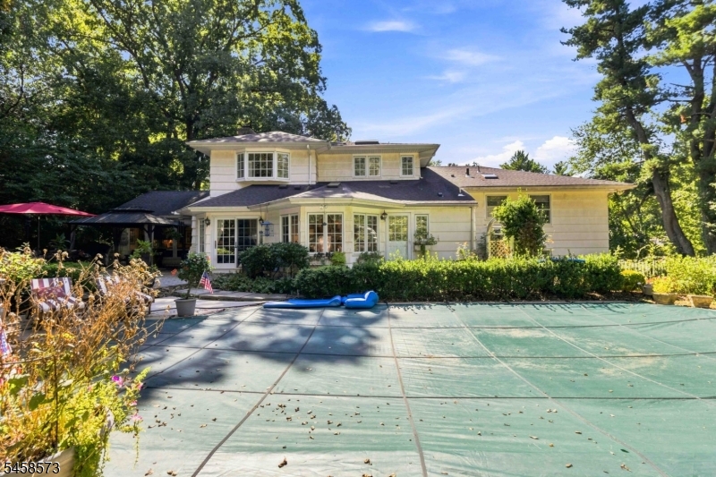 16 Warwick Road Chatham, NJ 07928 - Photo 33 of 39 Gallery Image 33