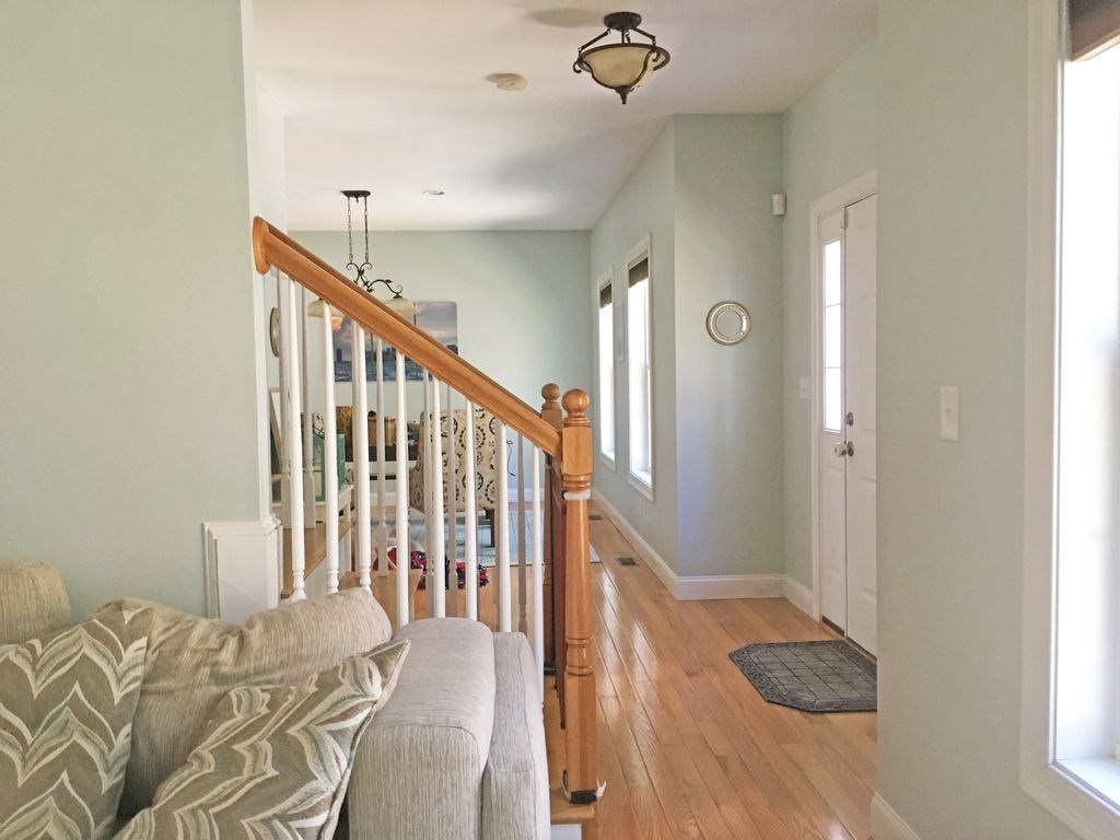 6 Duston Road Salem, NH 03079 - Photo 3 of 30