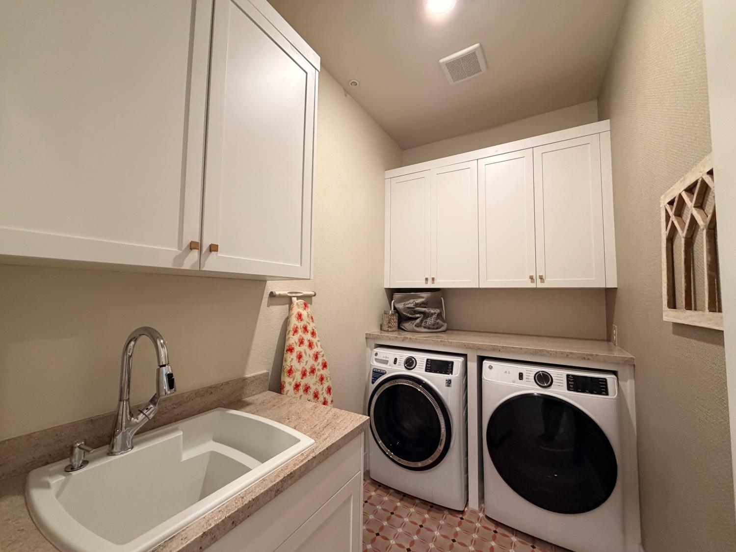 12008 Armandi Way Rancho Cordova, CA 95742 - Photo 29 of 35