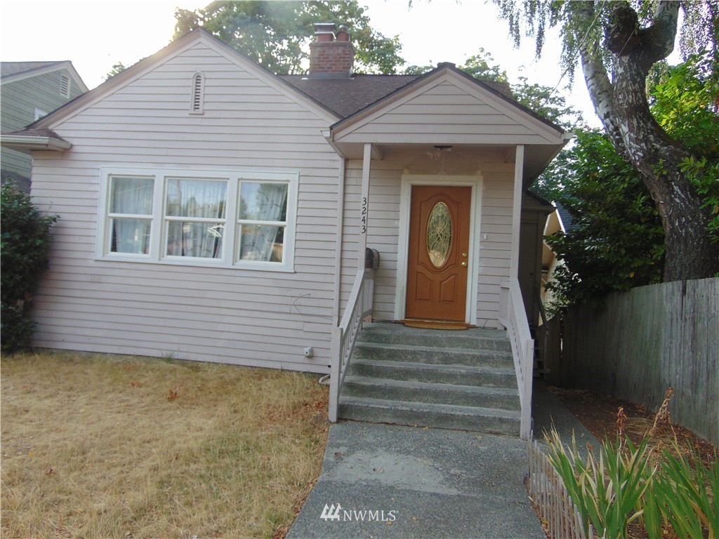 3243 37th Place South Seattle, WA 98144 - Photo 1 of 12 Gallery Image 1