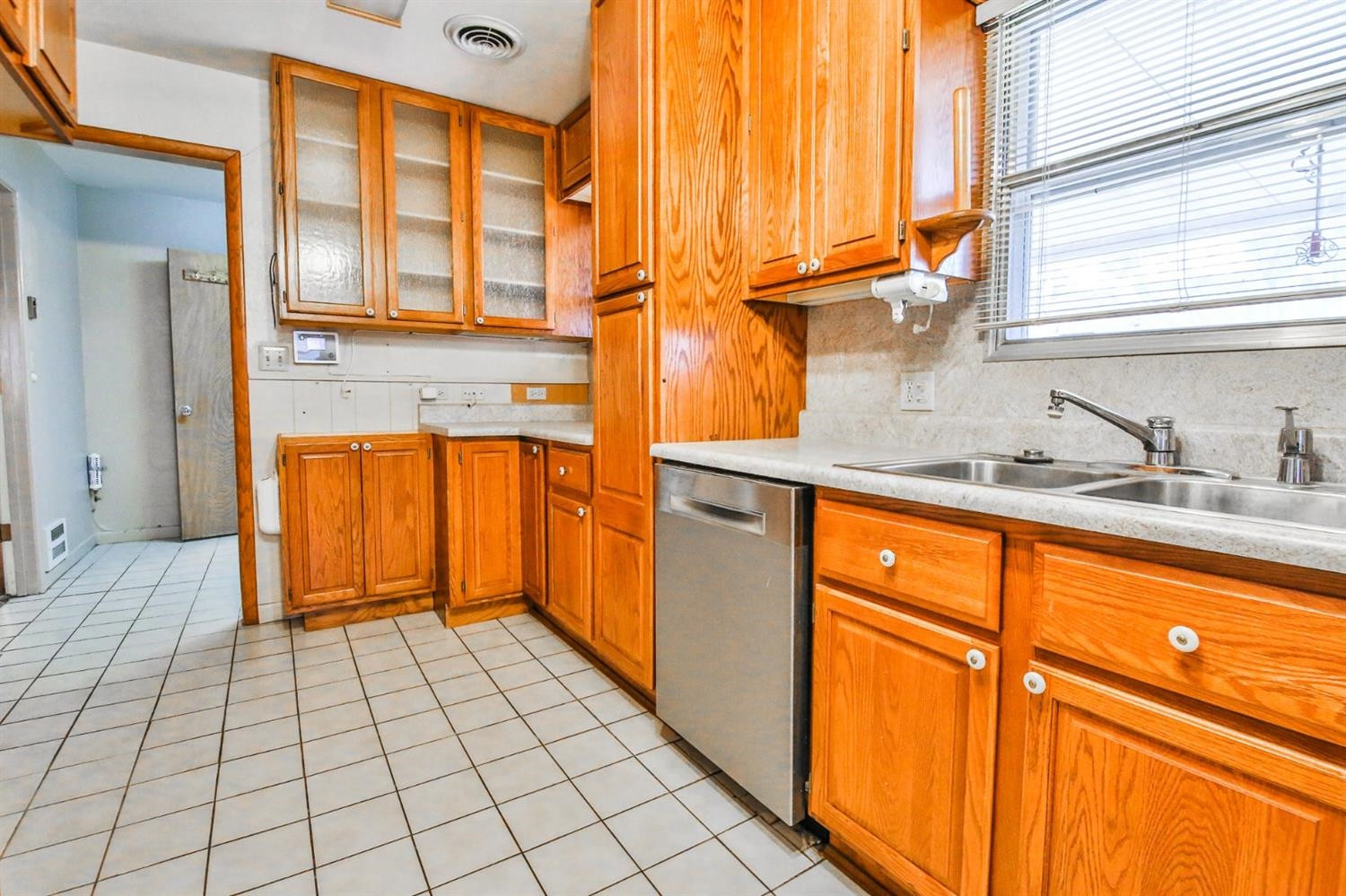 1114 17th Street Ralls, TX 79357 - Photo 9 of 29 Photo 9