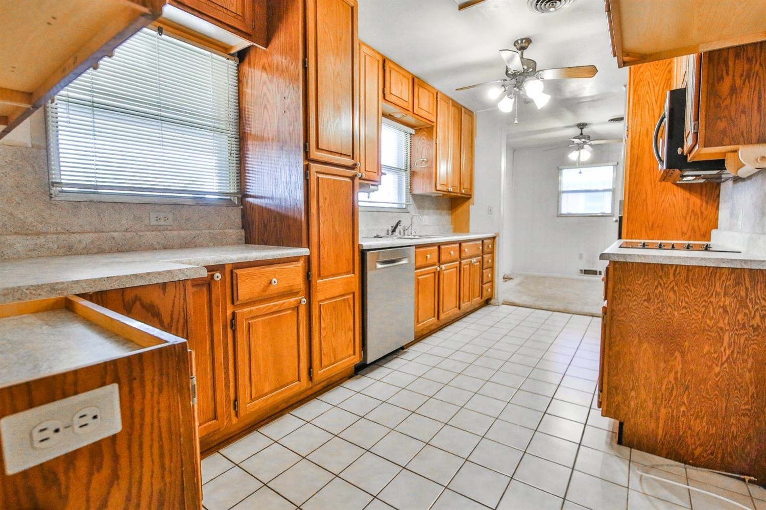 1114 17th Street Ralls, TX 79357 - Photo 10 of 29 Photo 10