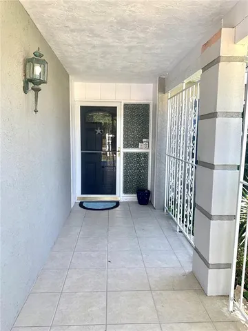 a front view of house with yard