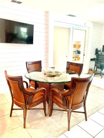 $7,500 | 1714 Meadowood Street, Sarasota, FL 34231