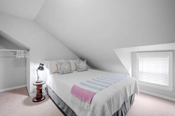 $6,999 | 989 Union Street, Manchester, NH 03104