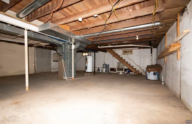 $165,000 | 338 Pine Street, Melvern, KS 66510