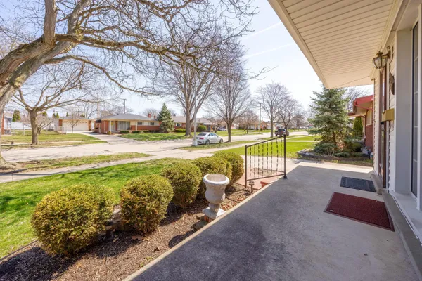 $240,000 | 3230 Maxwell Street, Trenton, MI 48183