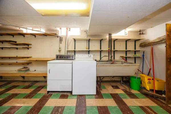$240,000 | 3230 Maxwell Street, Trenton, MI 48183