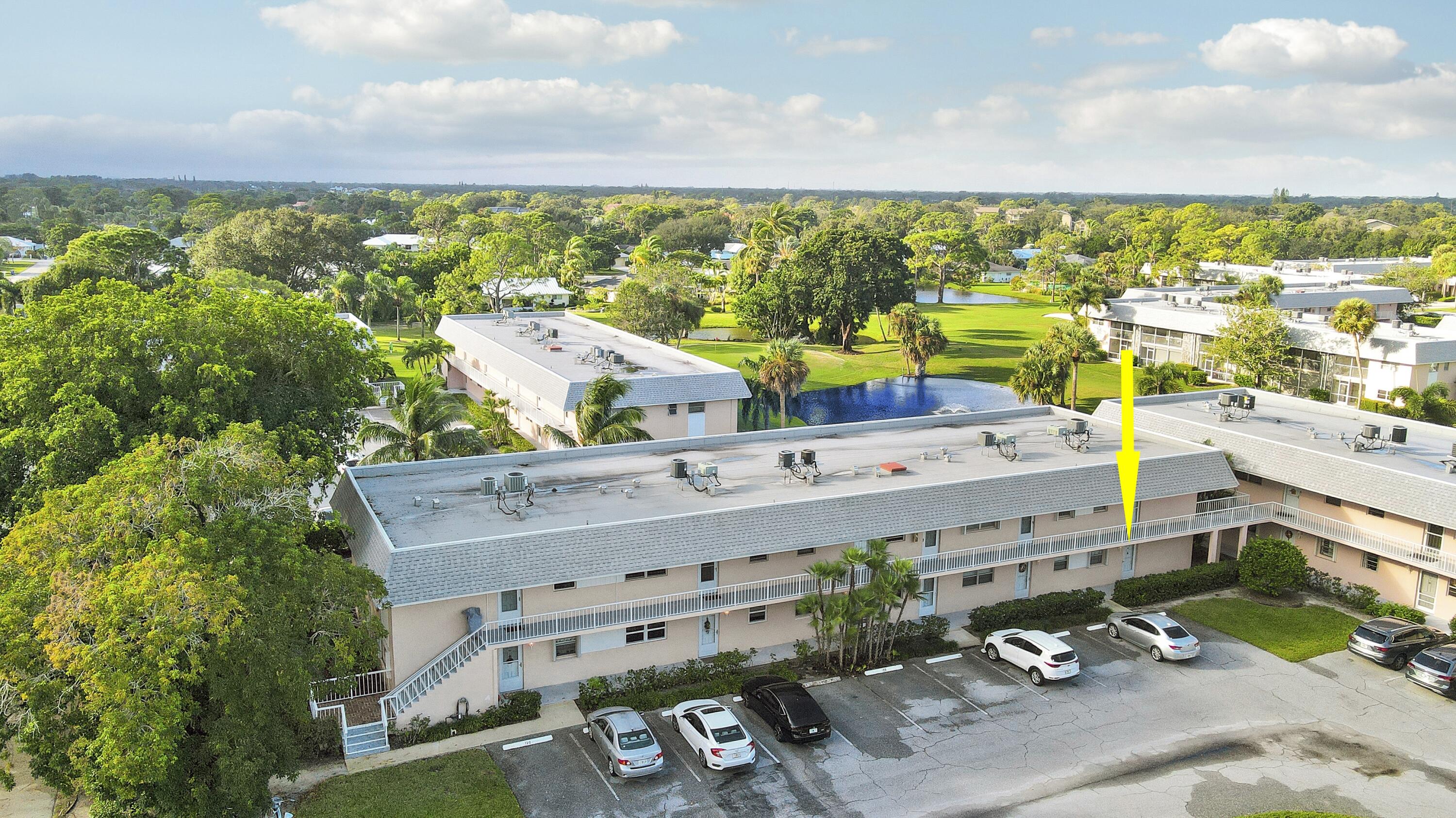 18081 Southeast Country Club Drive, Unit 13125 Jupiter, FL 33469 - Photo 19 of 33 1st Floor End Unit