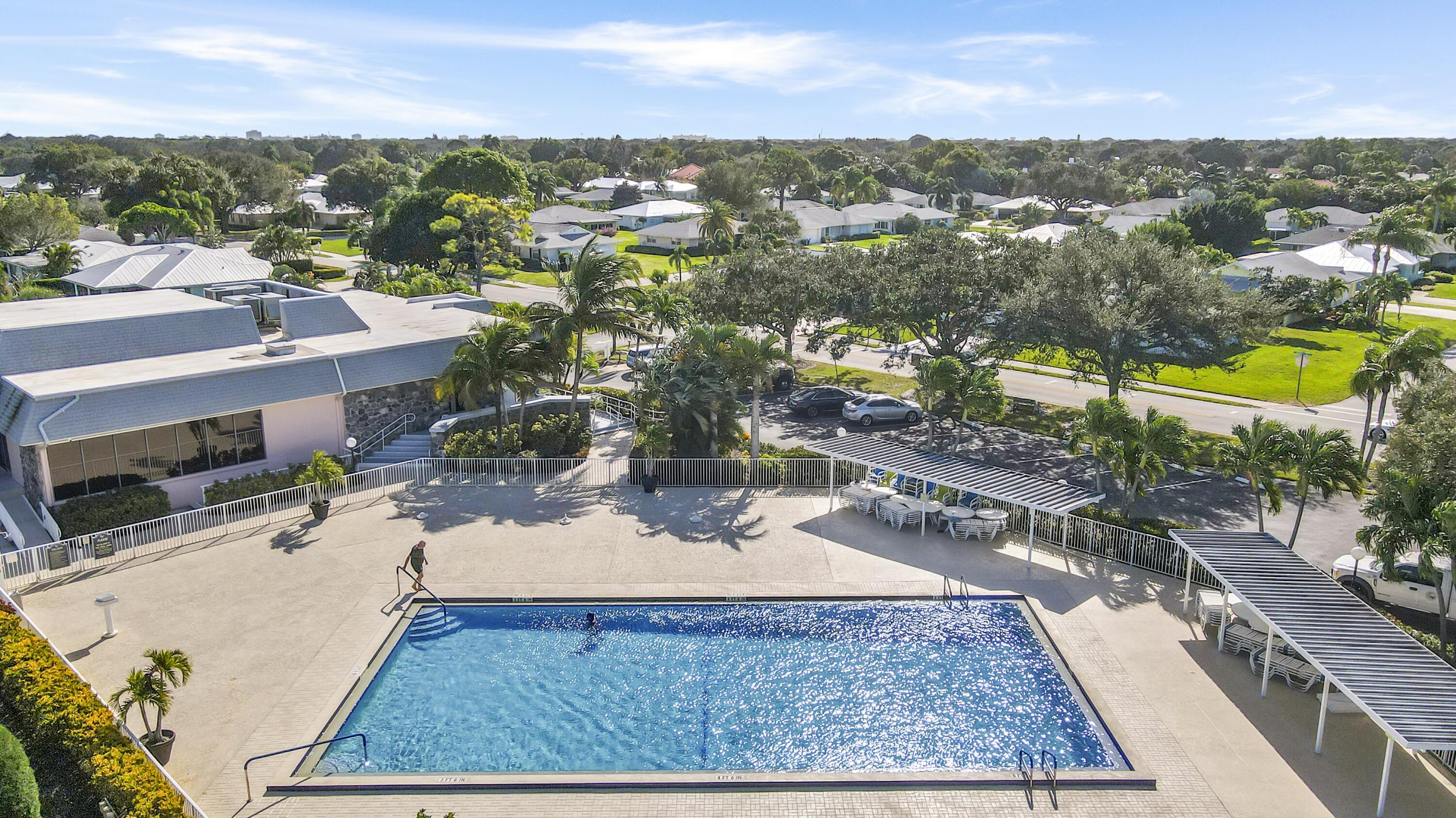 18081 Southeast Country Club Drive, Unit 13125 Jupiter, FL 33469 - Photo 24 of 33 Pool Clubhouse