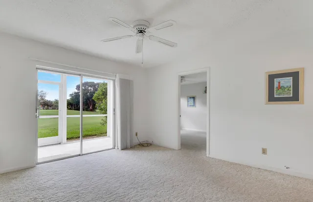 $159,900 | 18081 Southeast Country Club Drive, Unit 13125, Jupiter, FL 33469