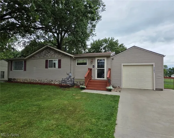 $169,900 | 1341 Benton Street, Barberton, OH 44203