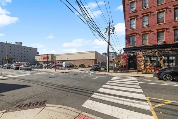 $3,200 | 259 7th Street, Unit 2, Hoboken, NJ 07030