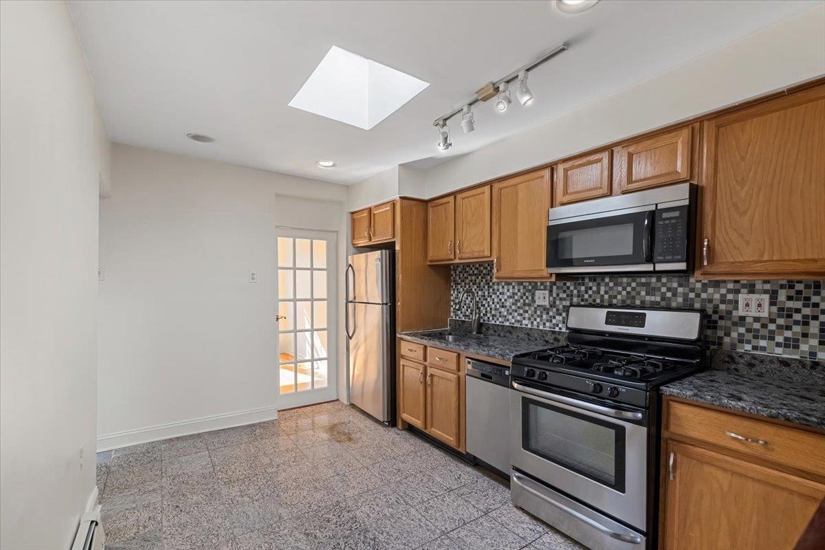 259 7th Street, Unit 2 Hoboken, NJ 07030 - Photo 3 of 19