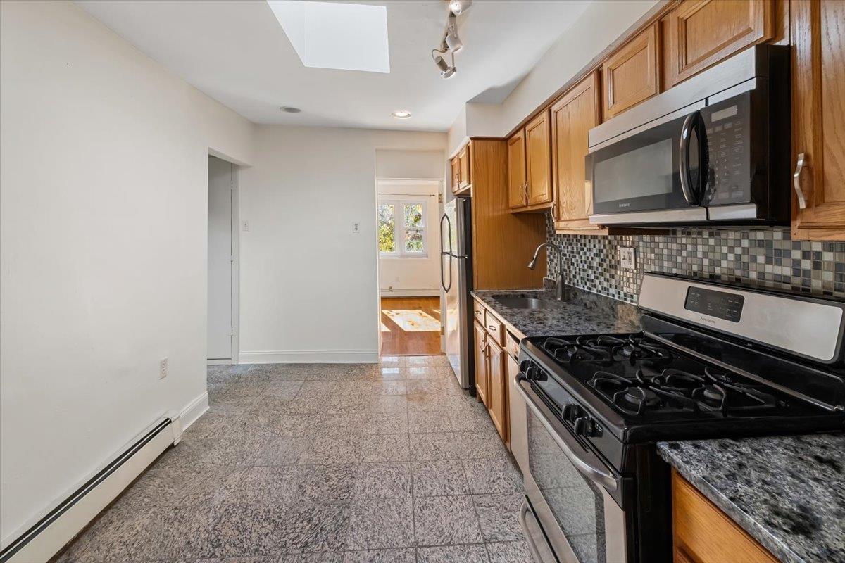 259 7th Street, Unit 2 Hoboken, NJ 07030 - Photo 4 of 19