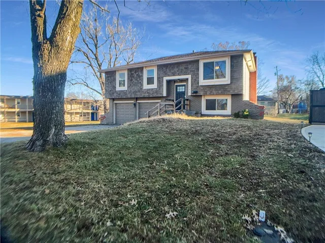 $306,000 | 1101 West Elm Terrace, Olathe, KS 66061